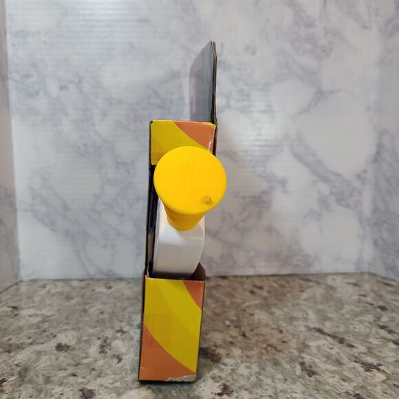 New 2018 Hasbro Gaming Bop It! Electronic Classic Game E6393 Bop Twist Pull - Picture 3 of 4